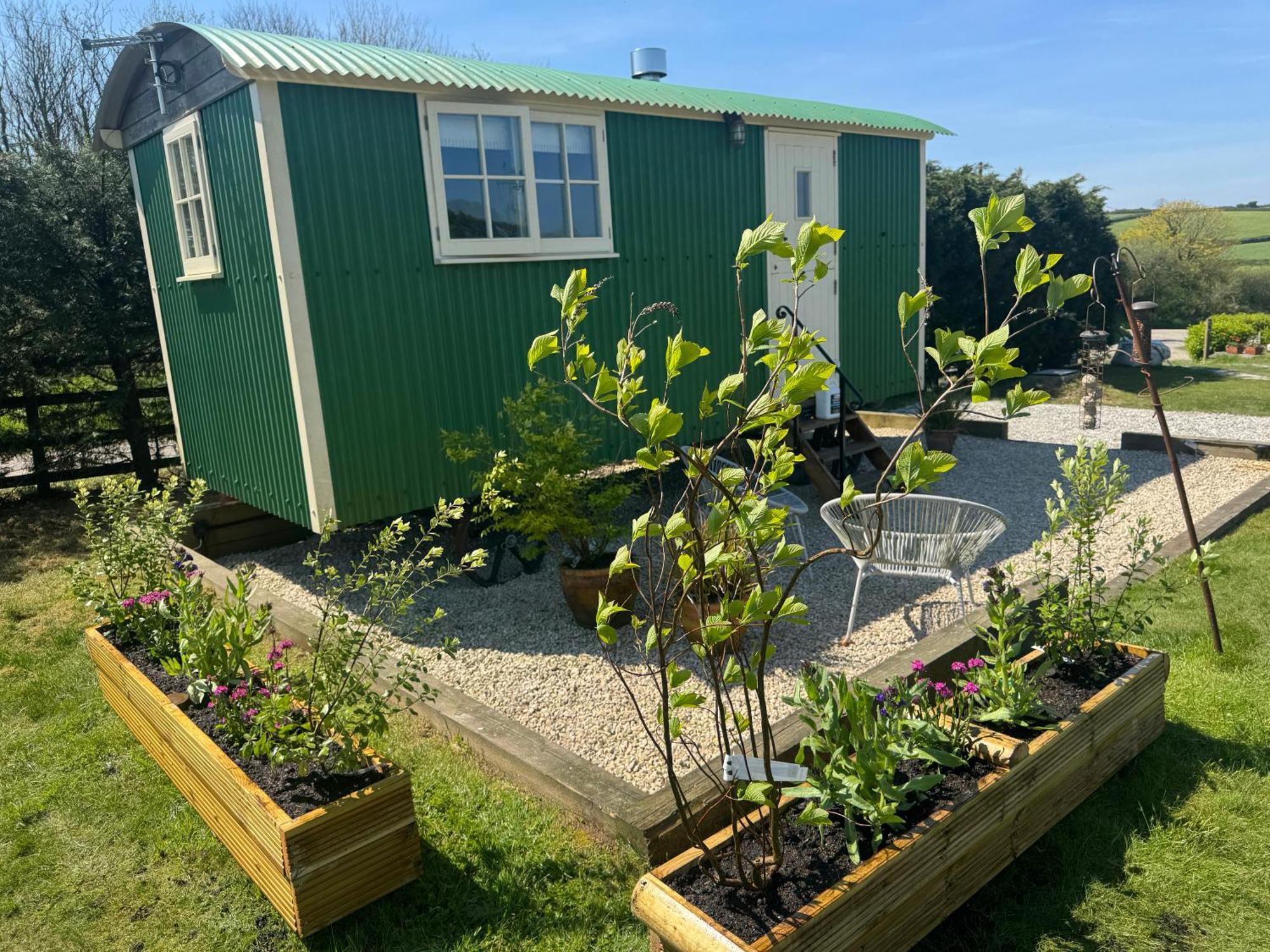 Toms Hut And Robins Rest Shepherd Huts Near 韦德布里奇 外观 照片